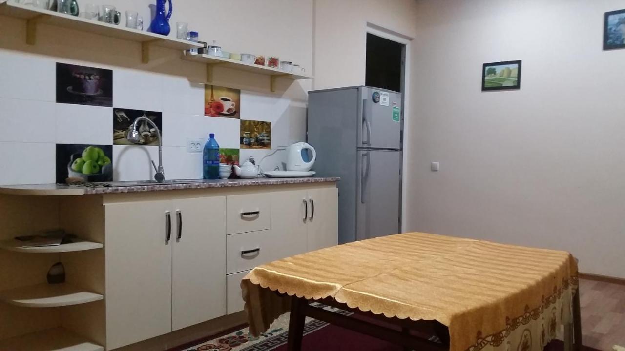 Guest House Sharq 21 Khujand Exterior photo